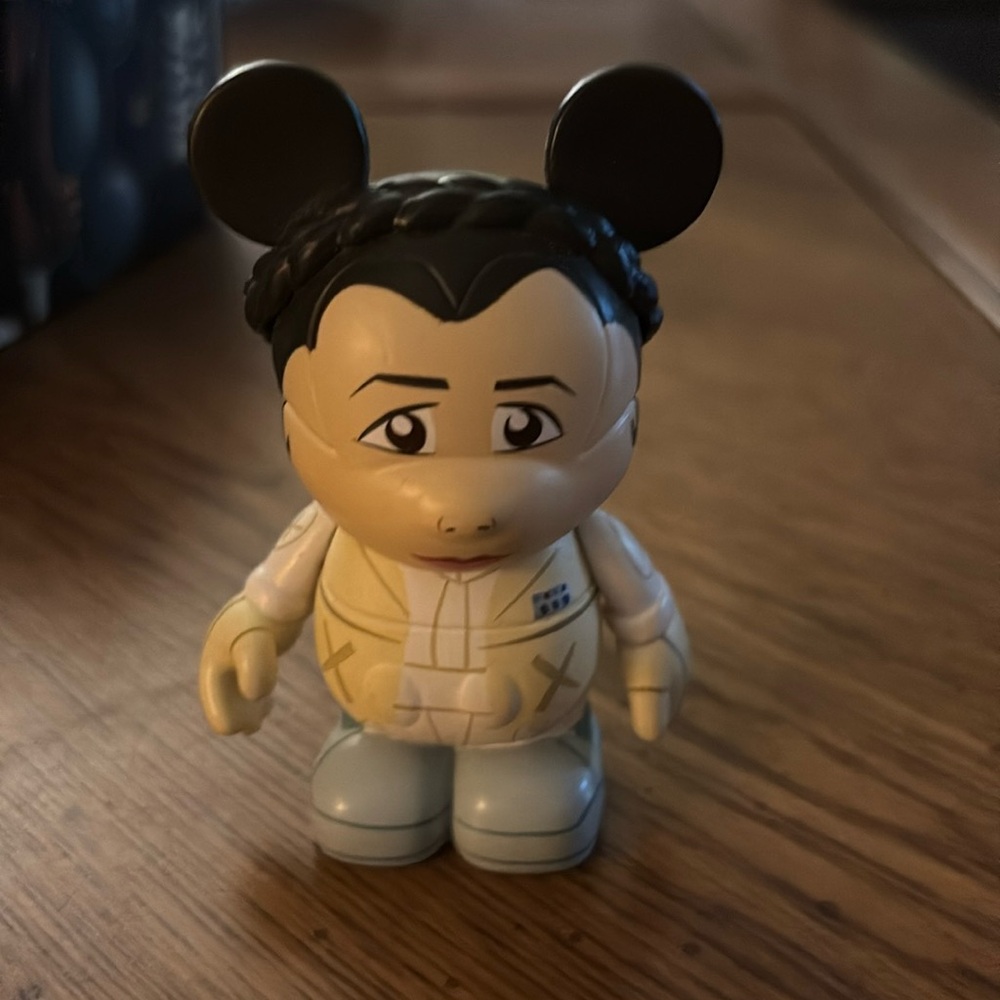 💫- Like new opened STAR WARS Disney Parks 3” Vinylmation Empire Strikes Bac…